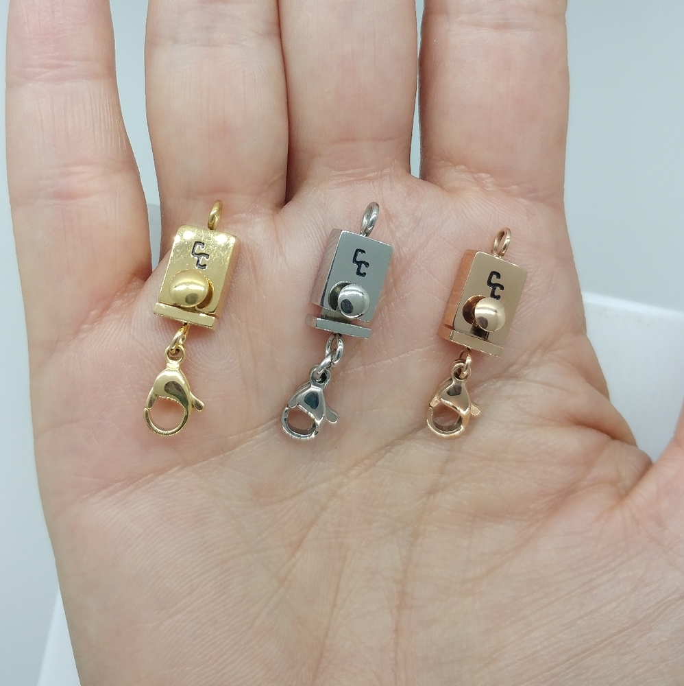 3 single Cinch Clasps